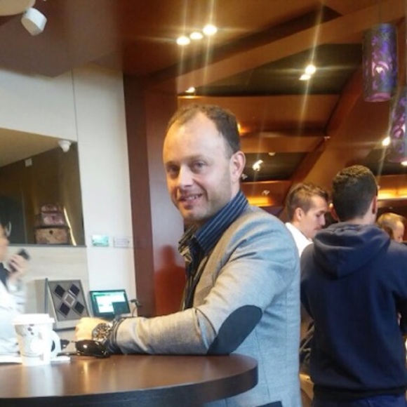 Meet your Posher, Esteban - Picture 1 of 1